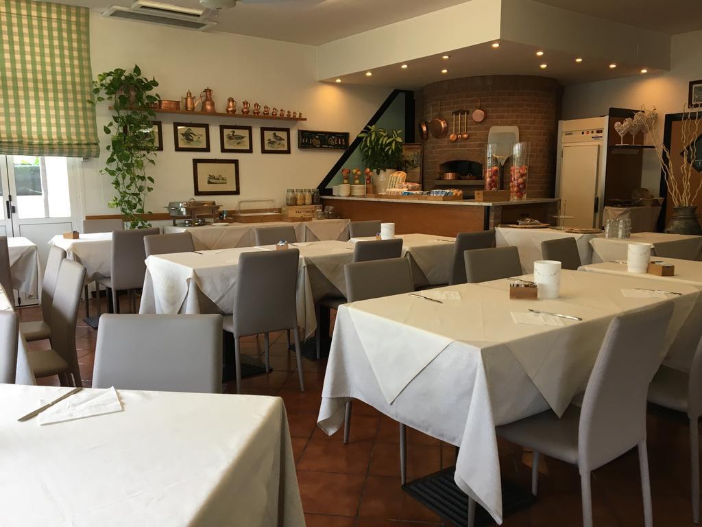佐狄亚科酒店 利多迪迪耶索洛 外观 照片